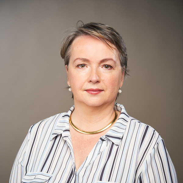 Elisabeth Obé